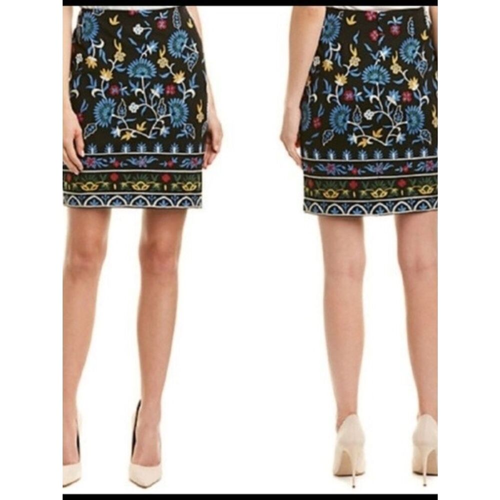 J Mclauglin Floral Embroidered Black Pencil Mini Skirt Size 4